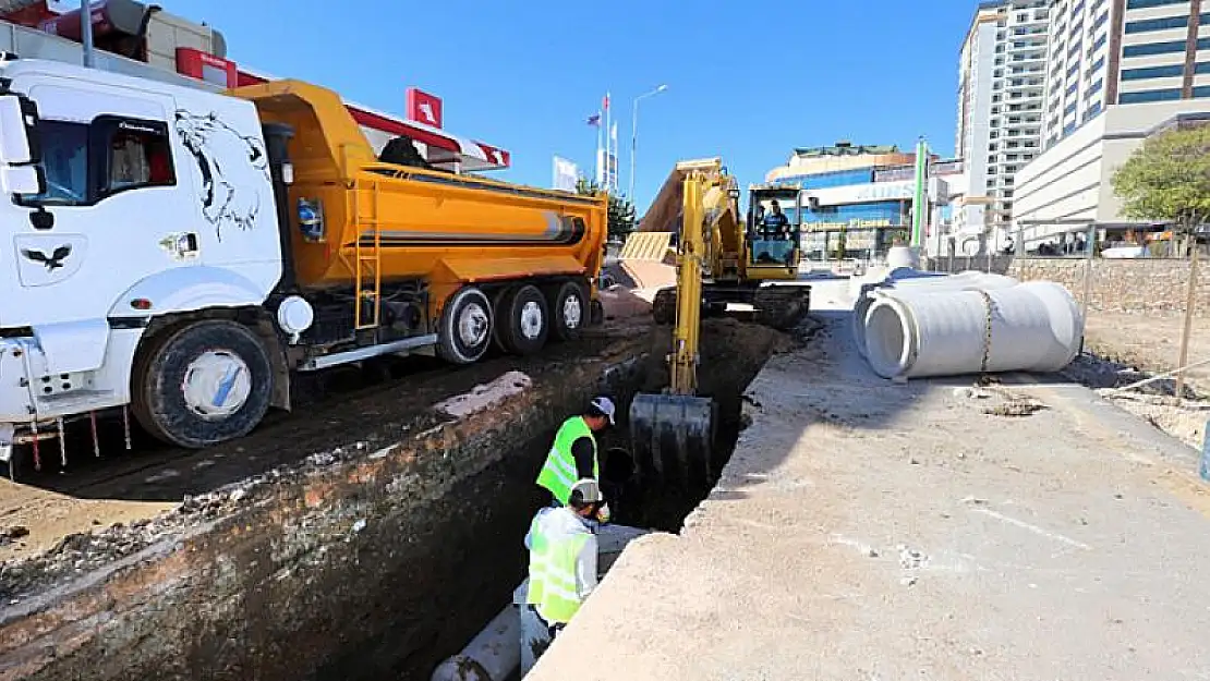 Elazığ Belediyesi, Altyapı Çalışmalarını Sürdürüyor