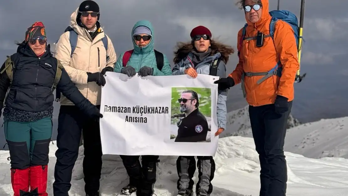 Arkadaşlarının anısına 2347 rakımlı Hazarbaba Dağı'na tırmandılar