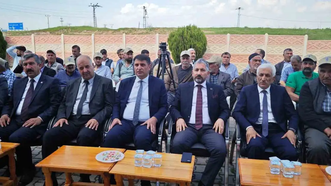 Elazığ'da Trabzon hurması fidan dağıtımı gerçekleşti