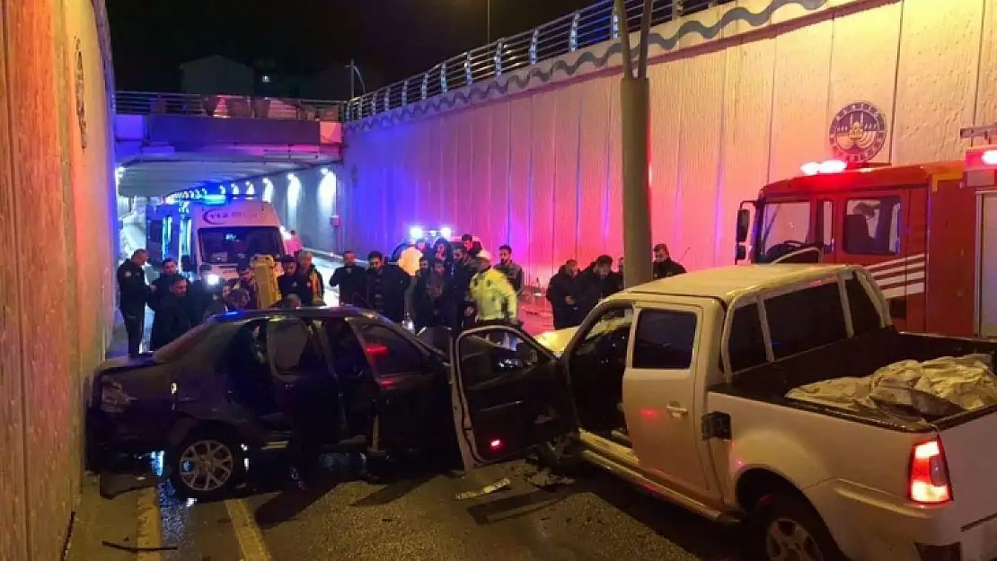 Elazığ'da trafik kazası: 2 yaralı