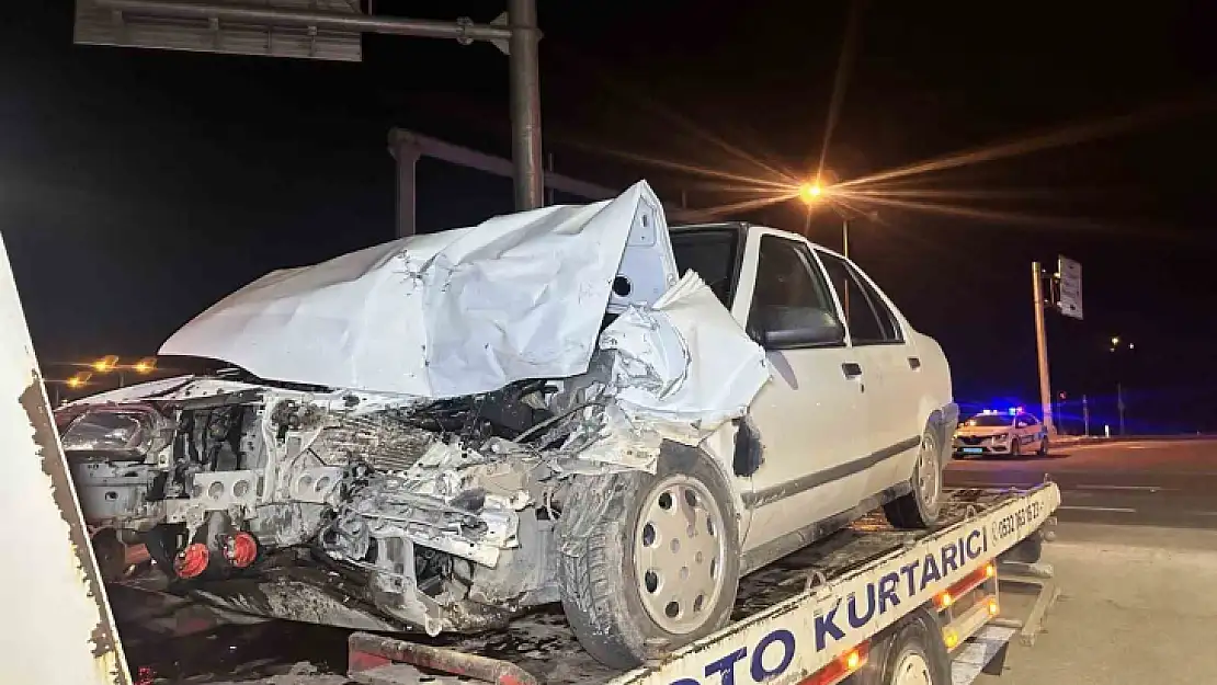 Elazığ'da trafik kazası: 3 yaralı