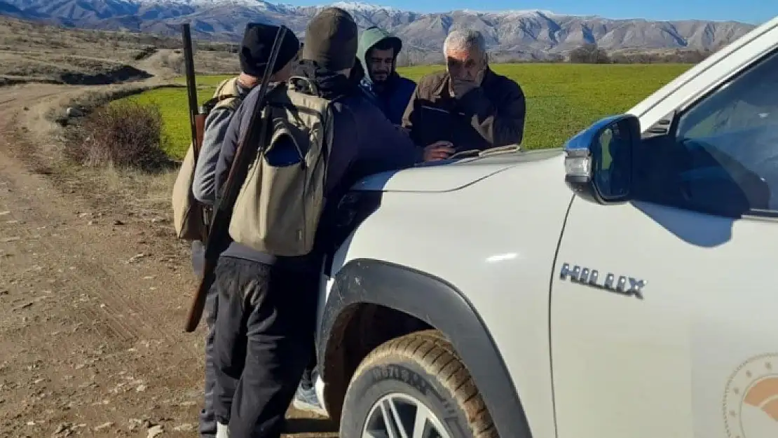 Elazığ'da yasa dışı avlanan bir kişiye idari işlem uygulandı