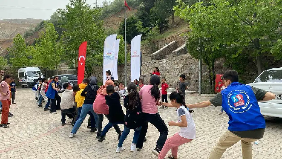 Gençlik merkezi, öğrencilerle bir araya geldi