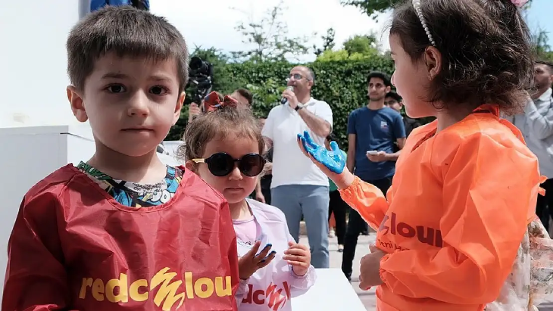 Türkiye'nin Boyası Redcolour'dan Anlamlı Etkinlik